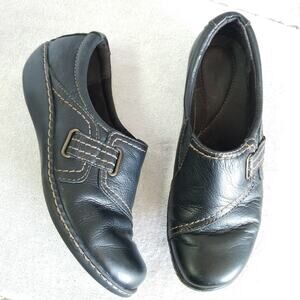 Clarks Collection black leather loafer